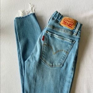Denim Levi’s